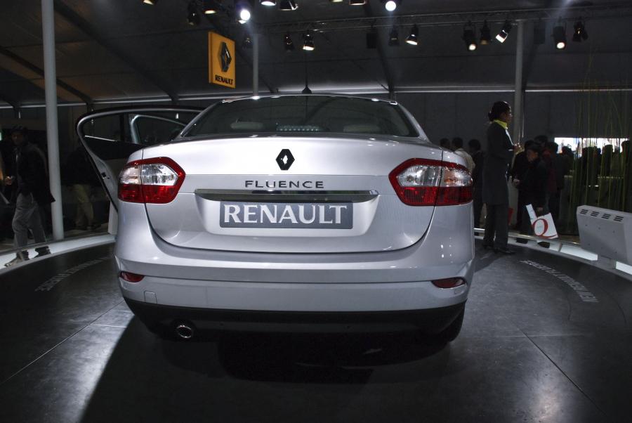  Renault Fluence 2010 года  (фото 59 из 146)